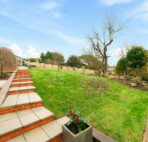 3 Bedroom Bungalow for sale in Livery Road, Salisbury