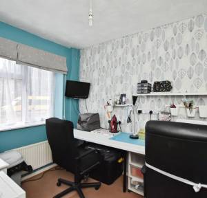 3 Bedroom House for sale in Woodside Road, Salisbury