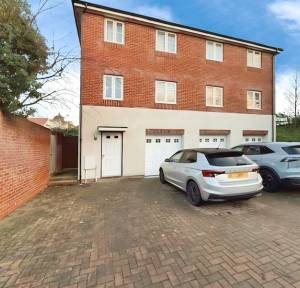 4 Bedroom House for sale in Wagstaff Way, Salisbury