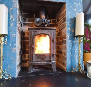 2 Bedroom Flat for sale in 37 Riverside, Salisbury