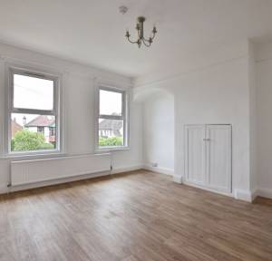 3 Bedroom Flat to rent in Roman Road, Salisbury