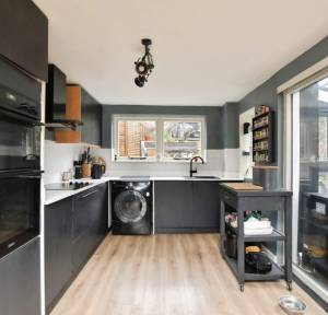 3 Bedroom House for sale in St. Marks Road, Salisbury