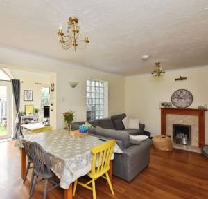 3 Bedroom House for sale in Green Lane, Salisbury