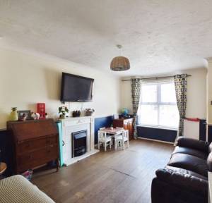 3 Bedroom House for sale in The Oakbournes, Salisbury
