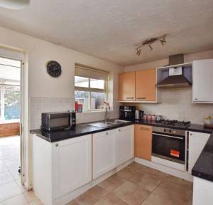 3 Bedroom House for sale in The Oakbournes, Salisbury