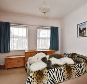 1 Bedroom Apartment / Studio for sale in Three Cuppes Lane, Salisbury