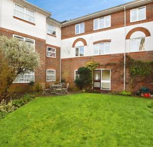1 Bedroom Apartment / Studio for sale in Three Cuppes Lane, Salisbury