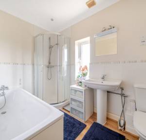 5 Bedroom House for sale in Park Lane, Salisbury