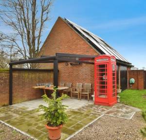 5 Bedroom House for sale in Park Lane, Salisbury