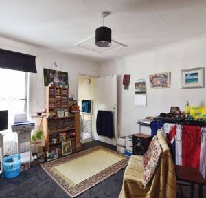 2 Bedroom House for sale in Gas Lane, Salisbury