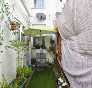 2 Bedroom House for sale in Gas Lane, Salisbury