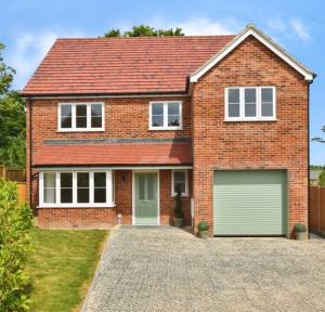 4 Bedroom House for sale in Foster Lane , Salisbury