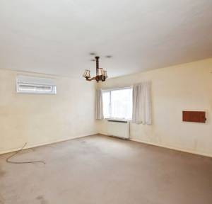 2 Bedroom Flat for sale in Bouverie Avenue, Salisbury