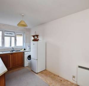 2 Bedroom Flat for sale in Bouverie Avenue, Salisbury
