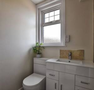 3 Bedroom House for sale in Devizes Road, Salisbury