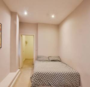 2 Bedroom Flat for sale in Castle Street, Salisbury