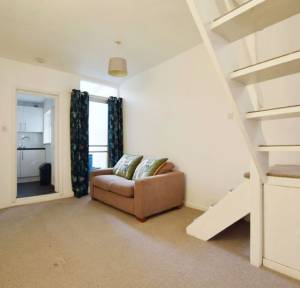 2 Bedroom House for sale in St Edmunds Church Street, Salisbury