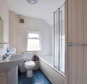 2 Bedroom House for sale in St Edmunds Church Street, Salisbury