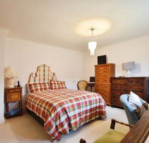 2 Bedroom House for sale in Earls Manor Court, Salisbury