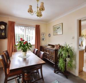 3 Bedroom Bungalow for sale in Constable Way, Salisbury