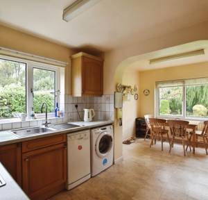 3 Bedroom Bungalow for sale in Constable Way, Salisbury