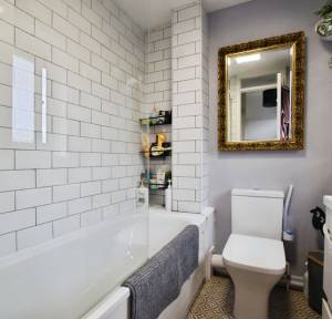 2 Bedroom House for sale in Swallowmead, Salisbury