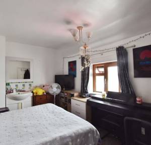 3 Bedroom House for sale in Tournament Road, Salisbury