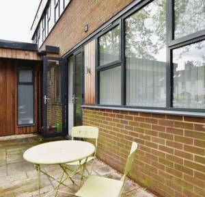 2 Bedroom Flat for sale in 61 Wyndham Road, Salisbury