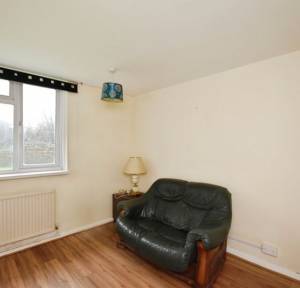 1 Bedroom Flat for sale in Carmelite Way, Salisbury