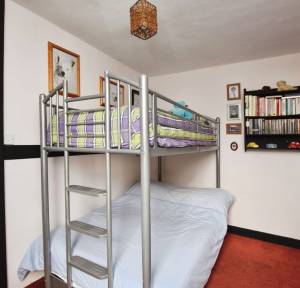 2 Bedroom House for sale in Nursery Road, Salisbury