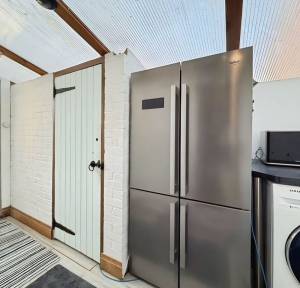 3 Bedroom House for sale in The Close, Salisbury