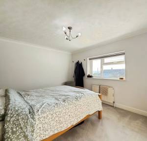 3 Bedroom House for sale in The Close, Salisbury