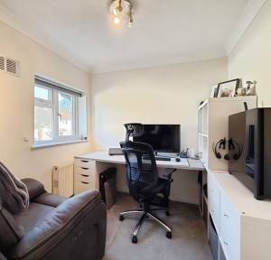 3 Bedroom House for sale in The Close, Salisbury