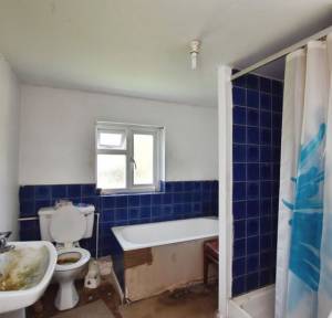 2 Bedroom House for sale in Shaftesbury Road, Salisbury
