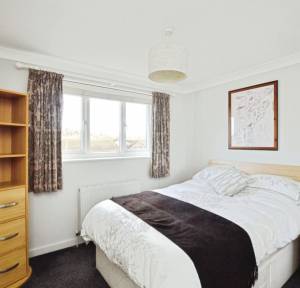 3 Bedroom House for sale in Whitebridge Road, Salisbury