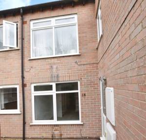 2 Bedroom Flat for sale in Methuen Drive, Salisbury