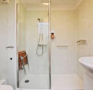 1 Bedroom Retirement for sale in Archers Court, Salisbury