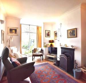 4 Bedroom House for sale in Wyndham Terrace, Salisbury