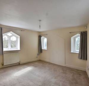 2 Bedroom House to rent in Amesbury Road, Salisbury