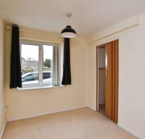 1 Bedroom Flat for sale in Hollows Close, Salisbury