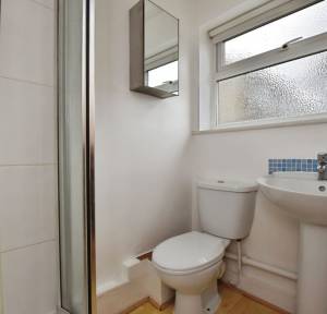 1 Bedroom Flat for sale in Hollows Close, Salisbury