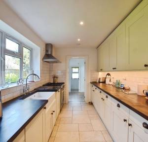 3 Bedroom House for sale in Wain-A-Long Road, Salisbury