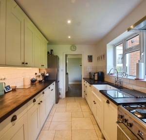 3 Bedroom House for sale in Wain-A-Long Road, Salisbury