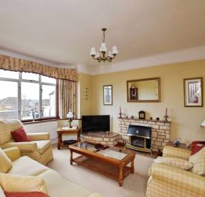 4 Bedroom House for sale in Devizes Road, Salisbury