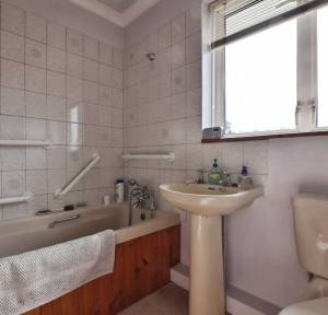 4 Bedroom House for sale in Mallard Close, Salisbury