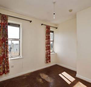 1 Bedroom Flat for sale in Methuen Drive, Salisbury