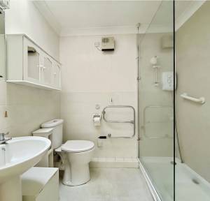 1 Bedroom Retirement for sale in West Street, Salisbury