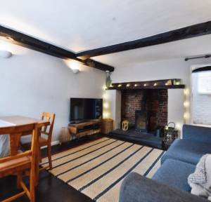 3 Bedroom House for sale in High Street, Salisbury