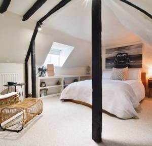 3 Bedroom House for sale in High Street, Salisbury