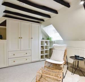 3 Bedroom House for sale in High Street, Salisbury